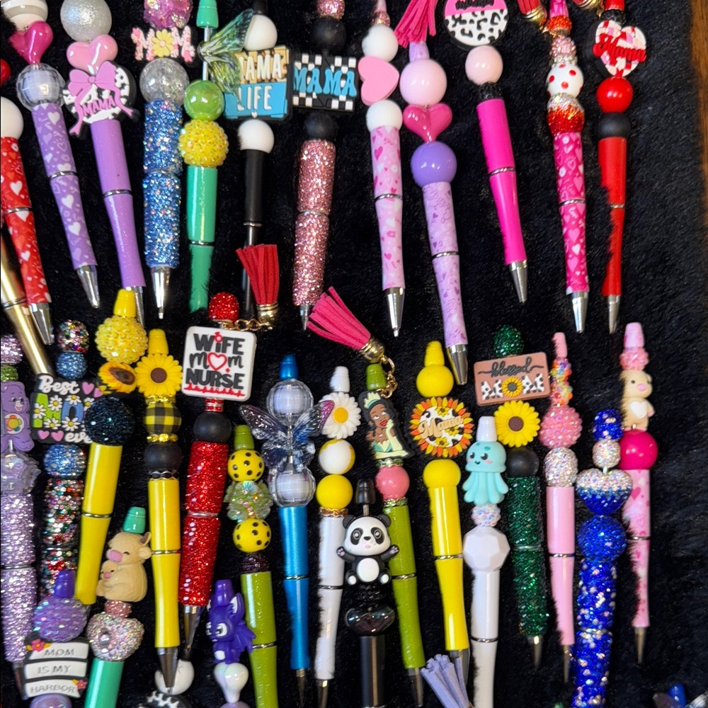 Custom Glam Pens Price for 1️⃣ one 🖊️💎 - Picture 6 of 10